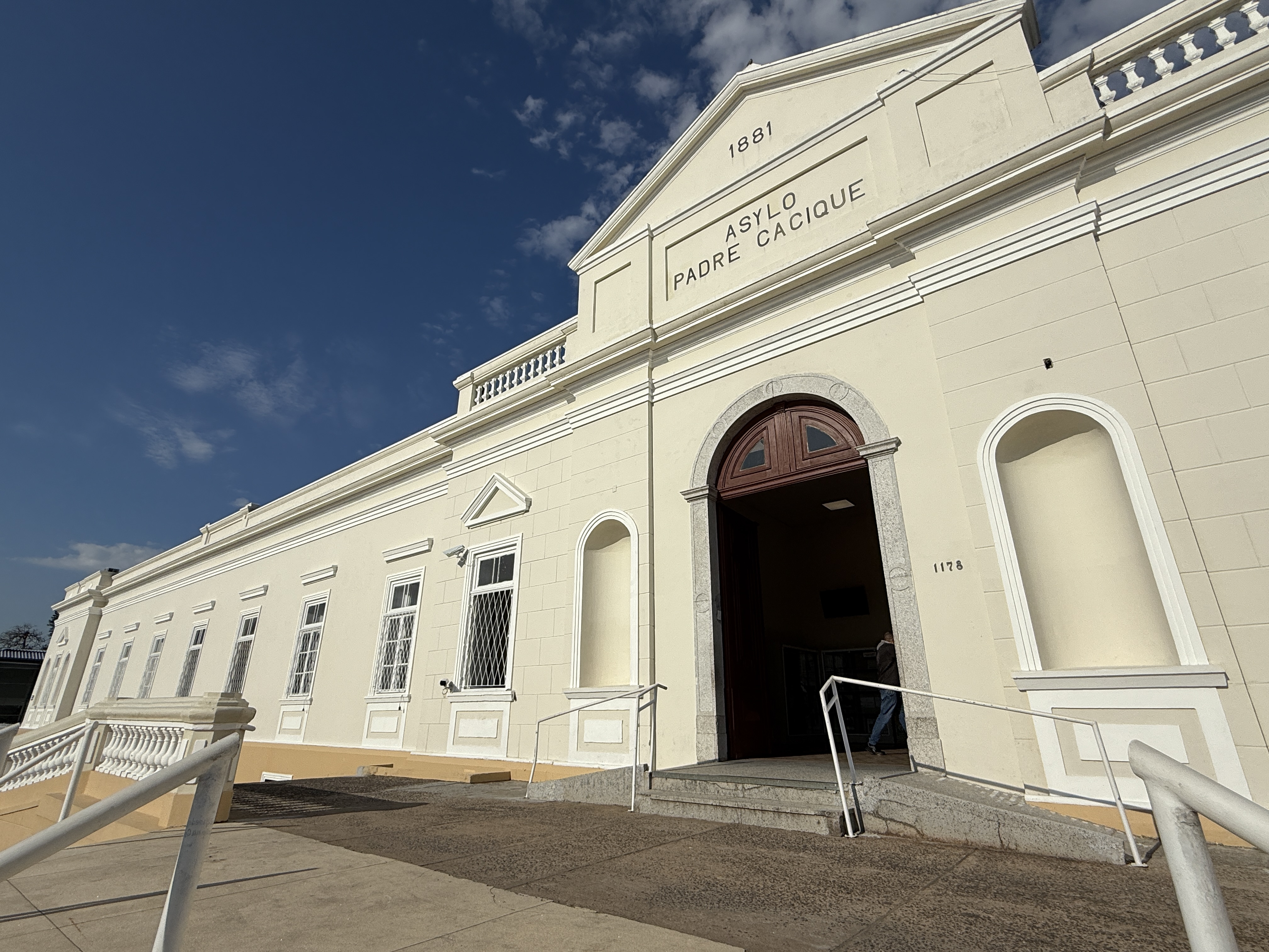 Dano em central telefônica mobiliza apoio para custear nova estrutura no Asilo Padre Cacique